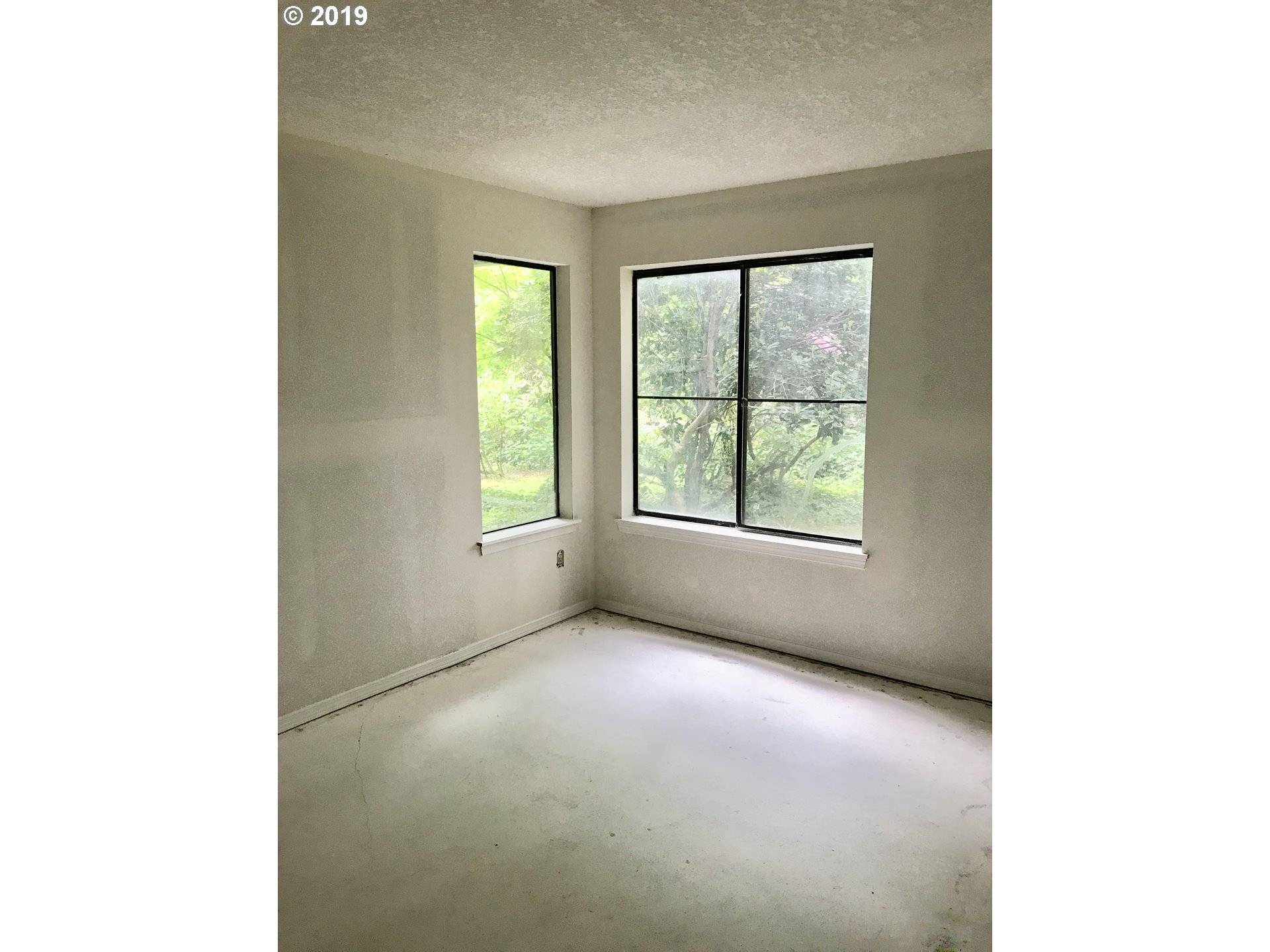 Lake Oswego, OR 97035,4000 CARMAN DR #D53