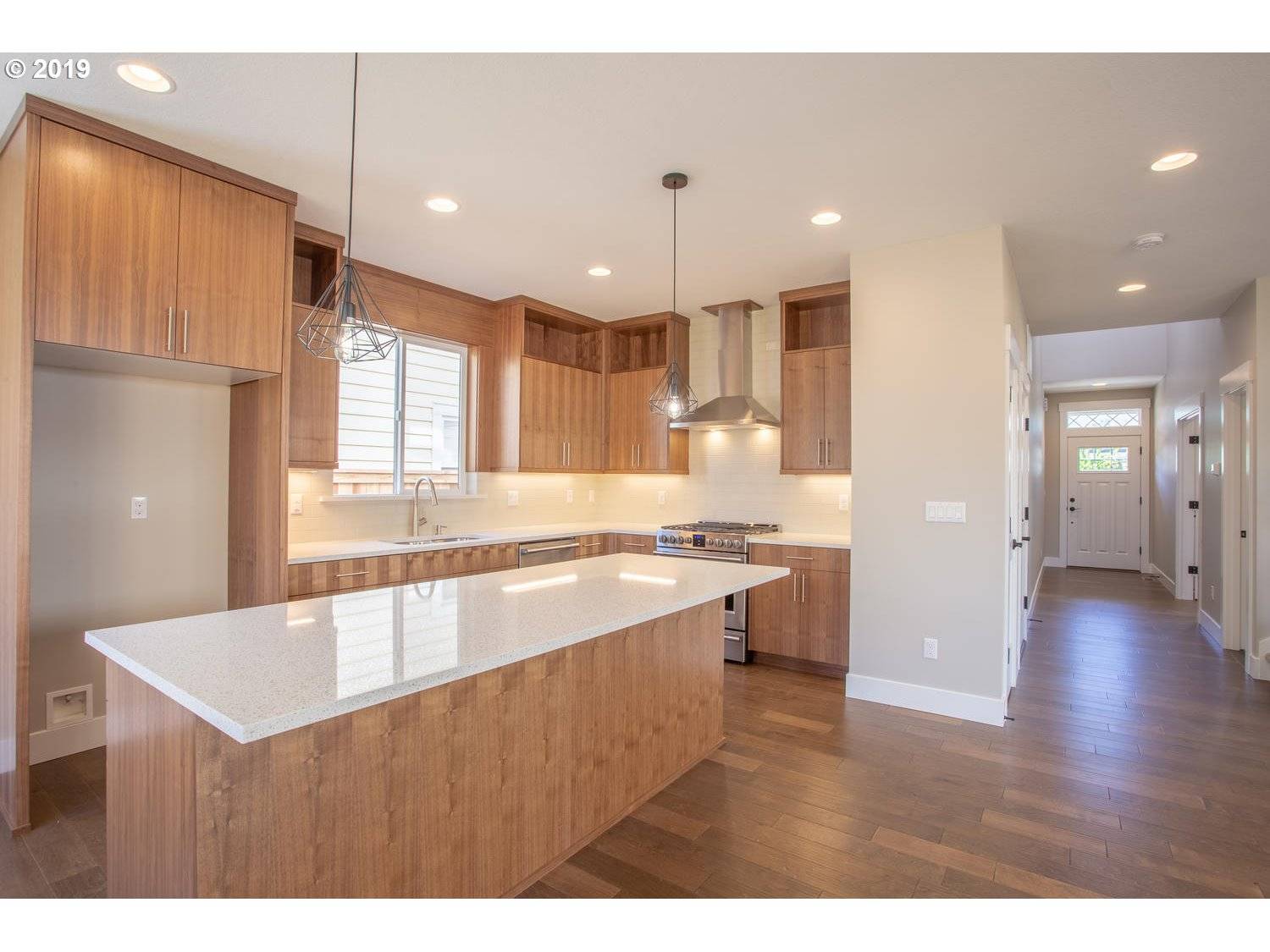 Portland, OR 97206,7025 SE CORA ST