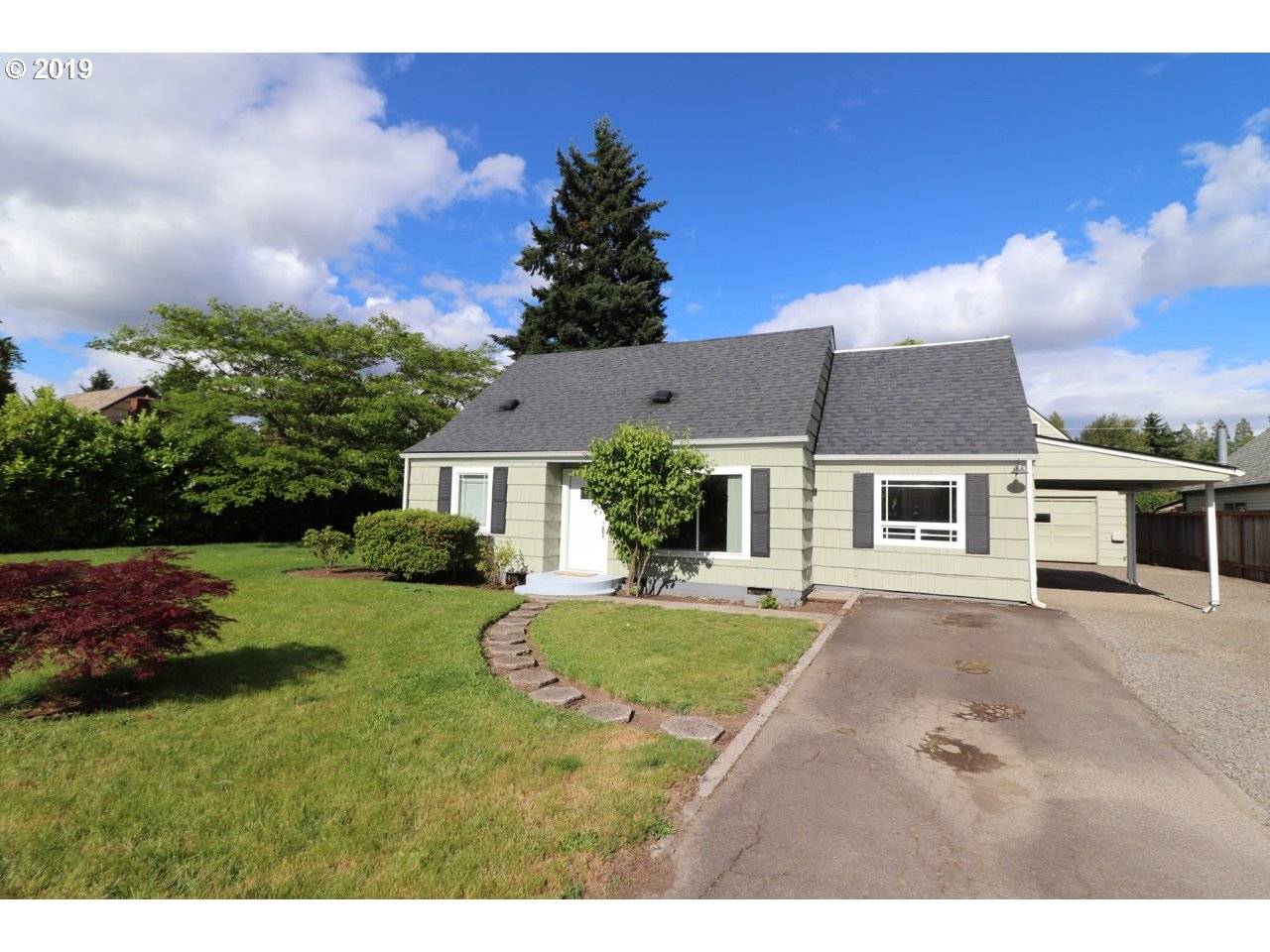 Eugene, OR 97404,1247 OAK DR