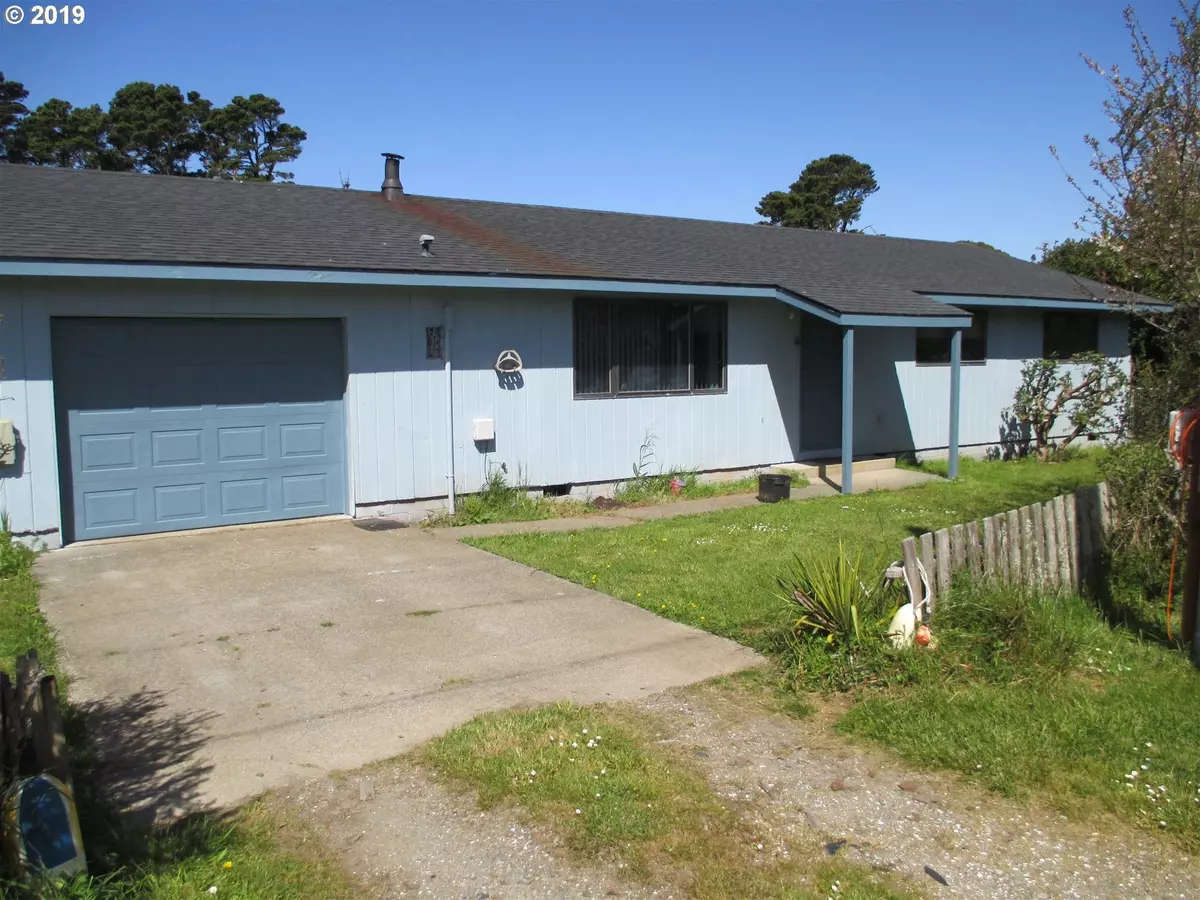 Bandon, OR 97411,1210 JACKSON AVE SW