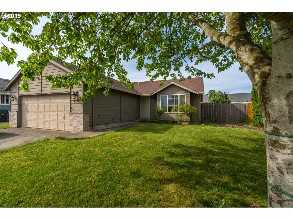 Molalla, OR 97038,1201 MEADOW DR