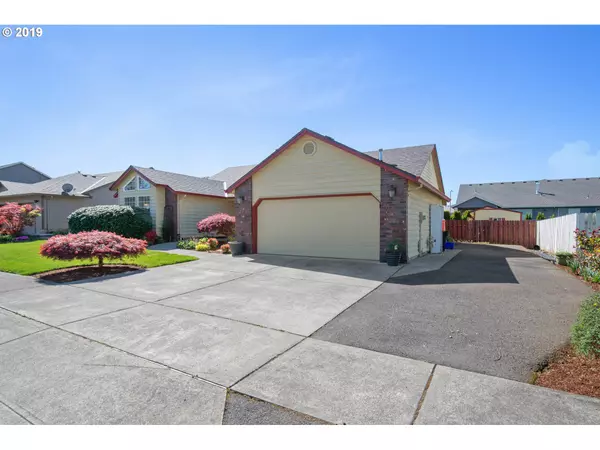 Oregon City, OR 97045,306 JULIE ANN DR