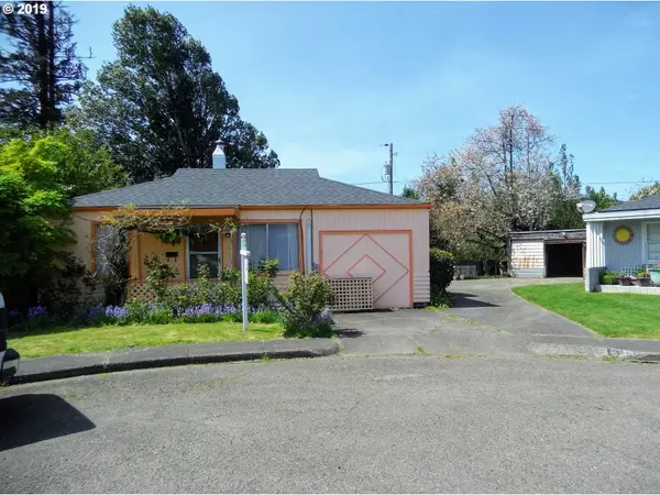 452 W 5TH ST, Coquille, OR 97423