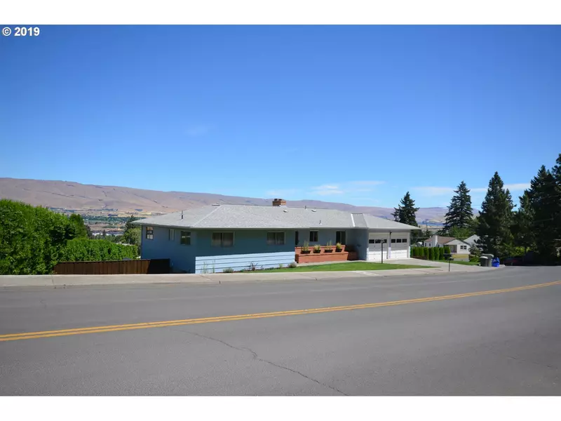 1707 LINCOLN WAY, The Dalles, OR 97058