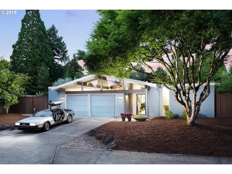 8540 SW CECILIA TER, Portland, OR 97223