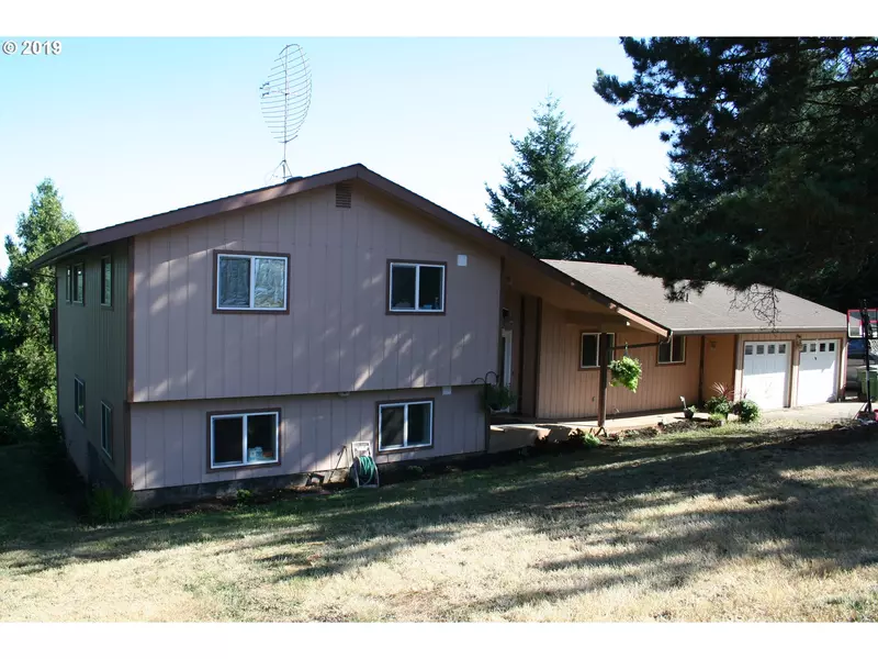 9550 NE KEYES LN, Dundee, OR 97115