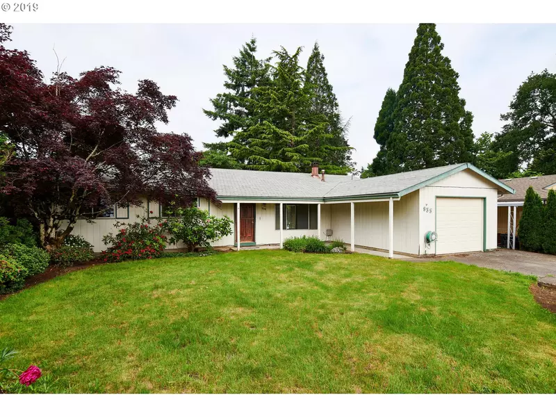 935 NE 193RD AVE, Portland, OR 97230