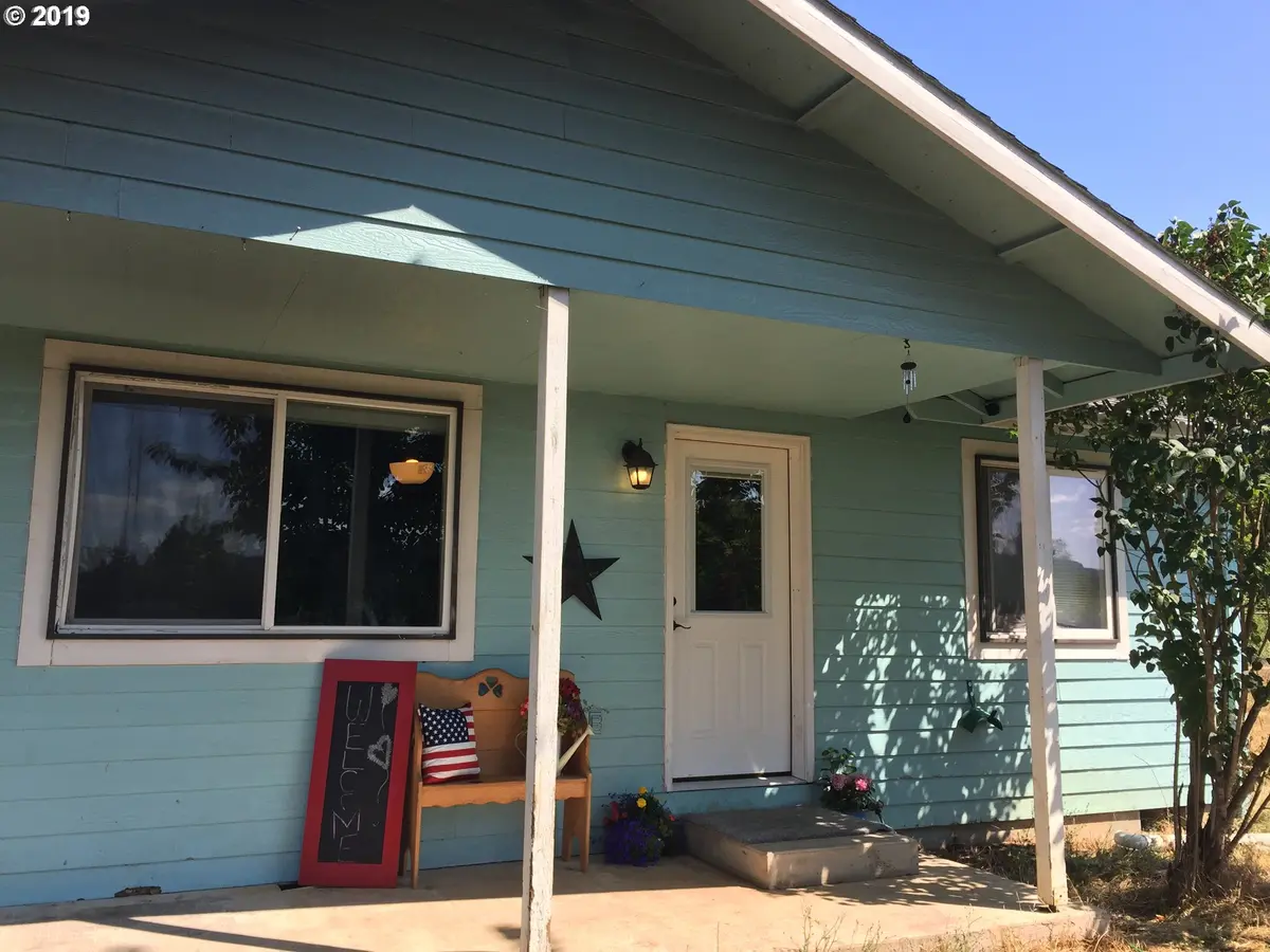 535 S 16TH ST, Cottage Grove, OR 97424