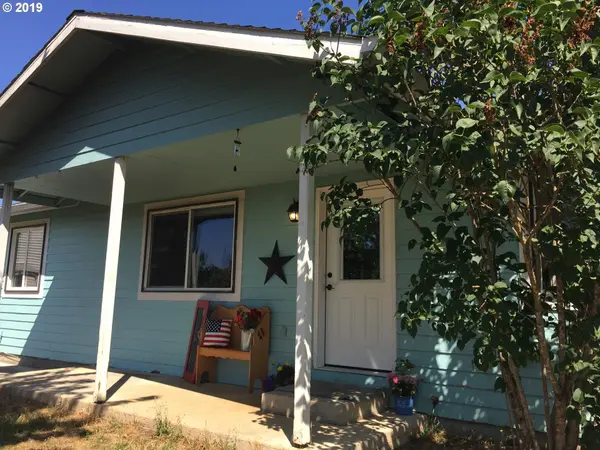 535 S 16TH ST, Cottage Grove, OR 97424