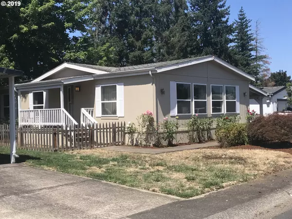 545 S 13TH, Cottage Grove, OR 97424