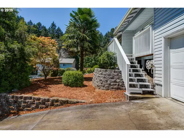 Salem, OR 97304,570 NW UPPER LAVISTA CT