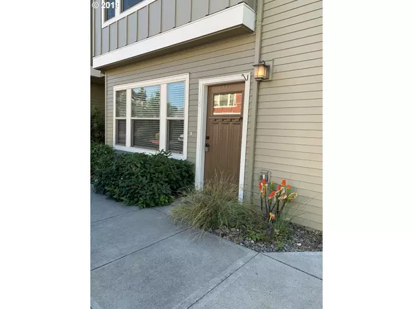 Portland, OR 97218,4409 NE KILLINGSWORTH ST #105