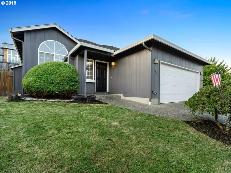 1317 N Q CIR, Washougal, WA 98671