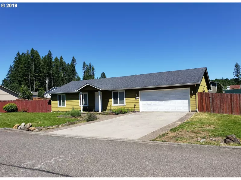 123 S SPRUCE AVE, Yacolt, WA 98675