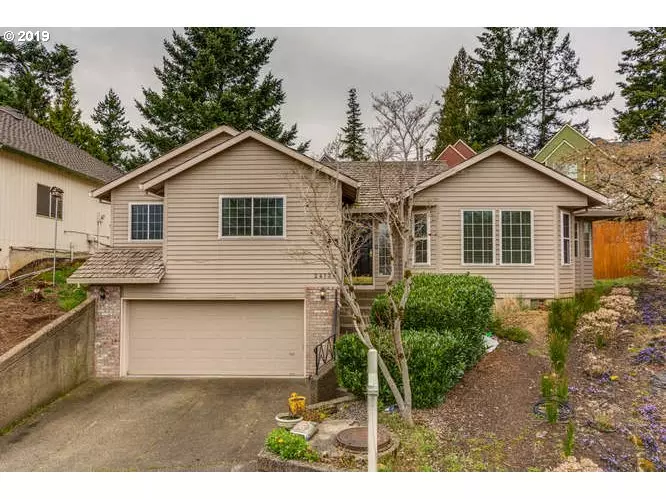 2413 SOUTHSLOPE WAY, West Linn, OR 97068