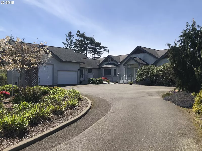 91347 CAPE ARAGO HWY, Coos Bay, OR 97420