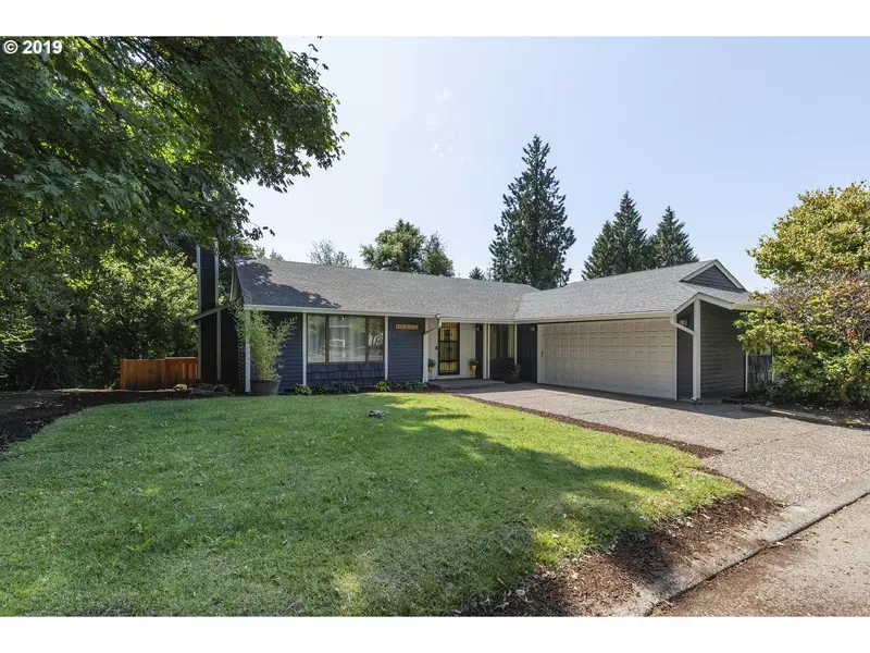 12146 SE GROVE LOOP, Milwaukie, OR 97222