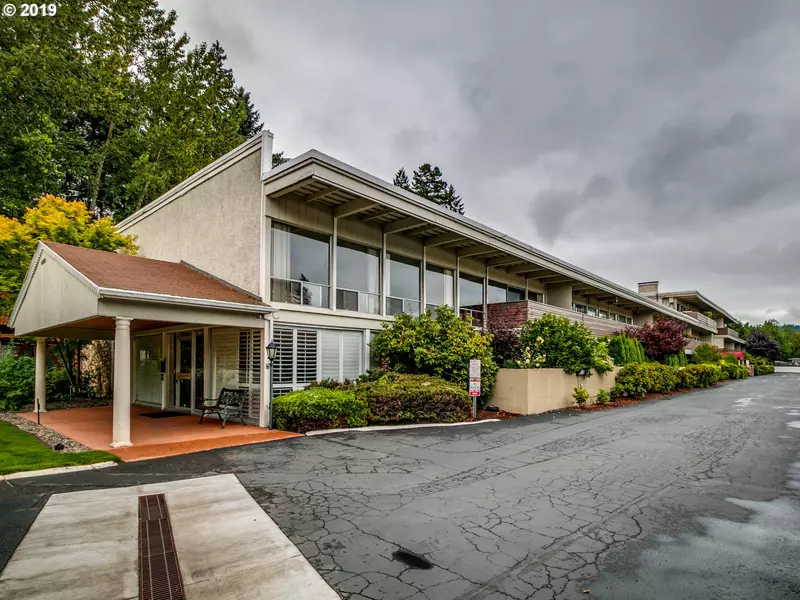 4460 SW SCHOLLS FERRY RD #20A, Portland, OR 97225