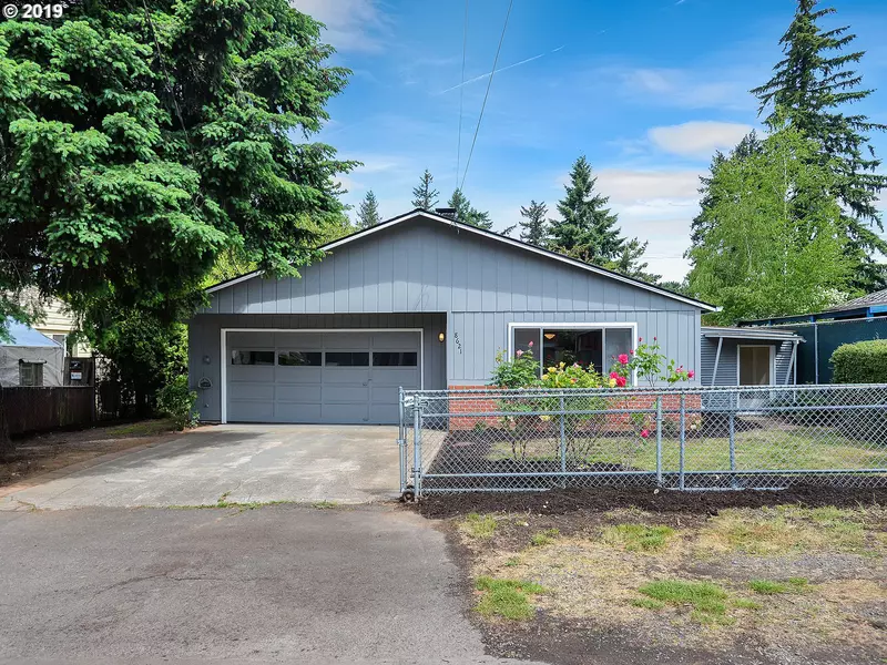 8621 SE GRAY ST, Happy Valley, OR 97086