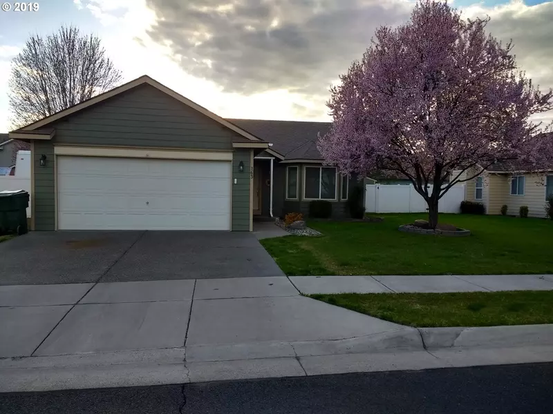 163 NE 12TH ST, Hermiston, OR 97838