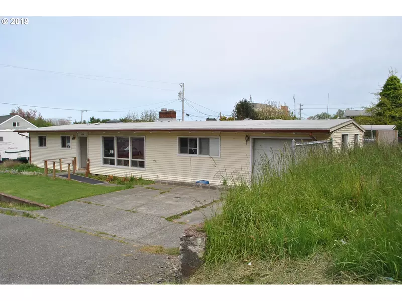 94235 SEVENTH ST, Gold Beach, OR 97444