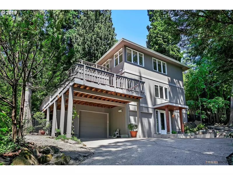 2358 SUMMIT DR, Lake Oswego, OR 97034