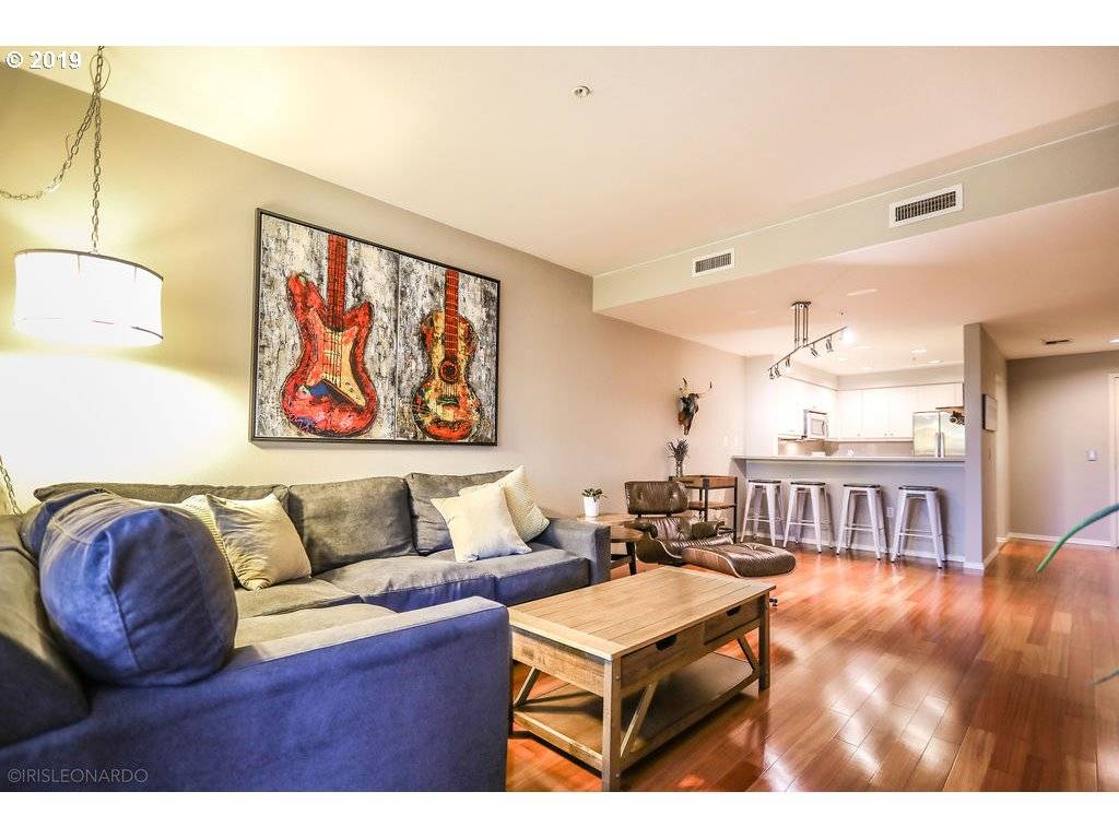 Portland, OR 97212,1718 NE 11TH AVE #209