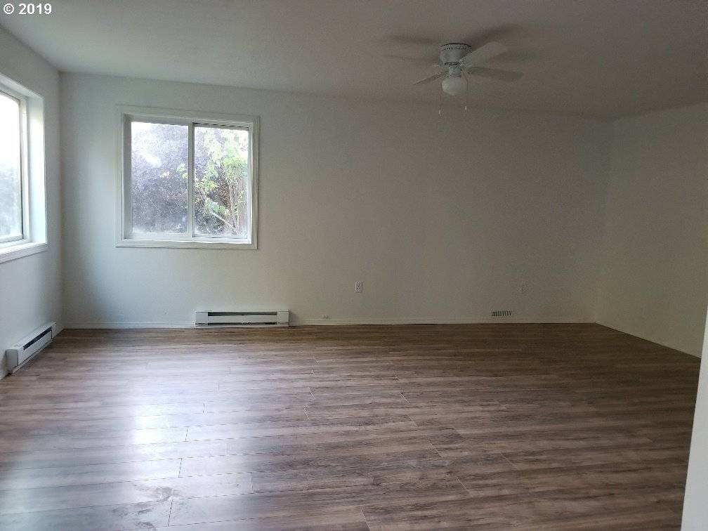 Bandon, OR 97411,1155 DIVISION ST NE
