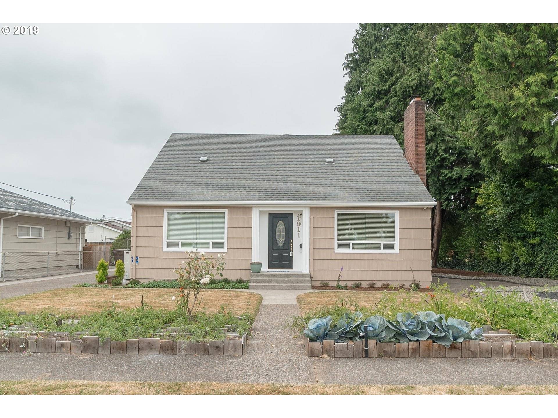 1911 28TH AVE, Longview, WA 98632