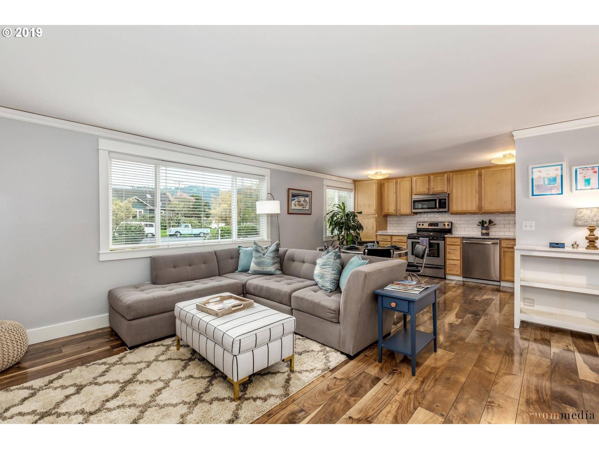 Portland, OR 97203,7112 N RICHMOND AVE #3