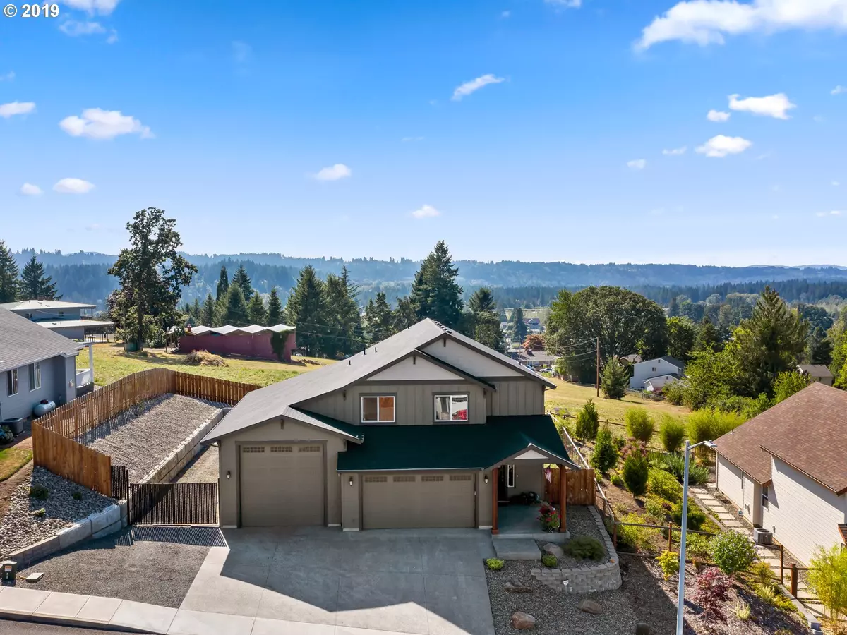 Estacada, OR 97023,205 NE OAK VIEW LN