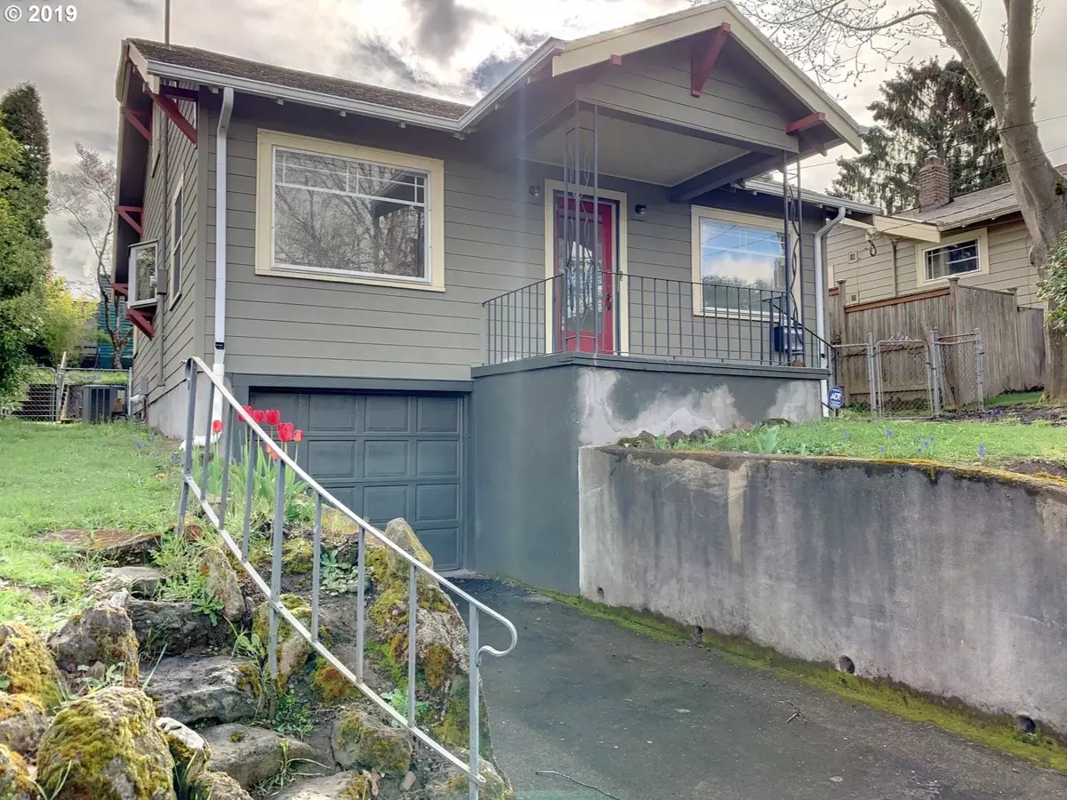 Portland, OR 97215,1906 SE 55TH AVE