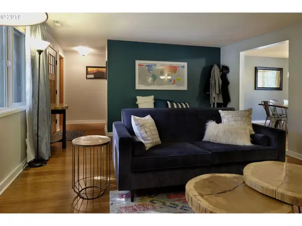 4376 FOX HOLLOW RD, Eugene, OR 97405