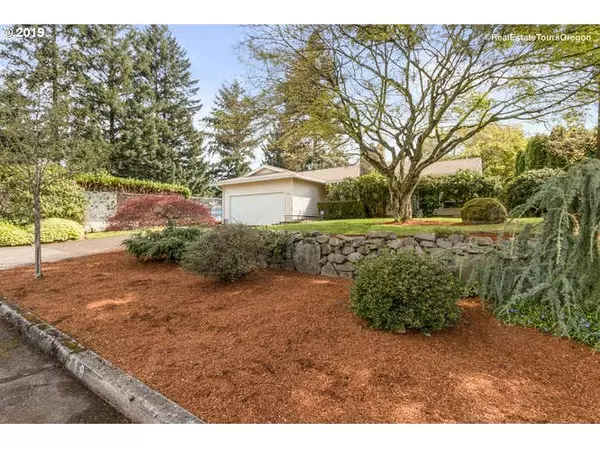 Portland, OR 97035,208 NE 140TH AVE