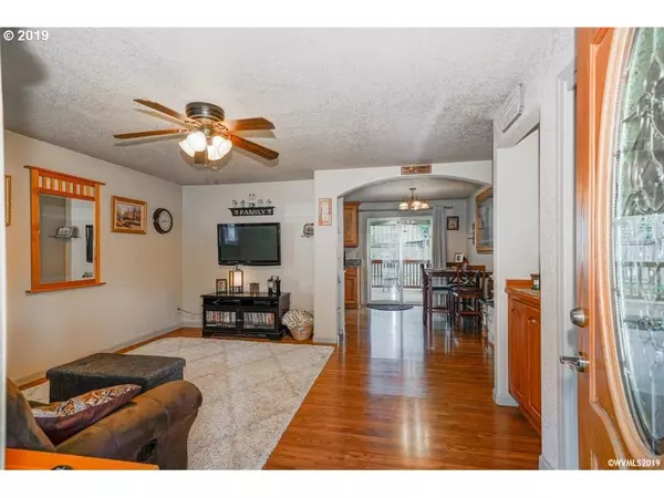 Salem, OR 97306,5712 SE CANDY FLOWER CT