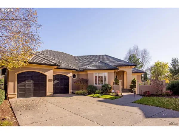 2941 EDGEWATER DR, Eugene, OR 97401