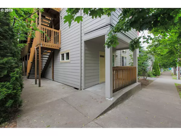 Portland, OR 97233,225 SE 126TH AVE