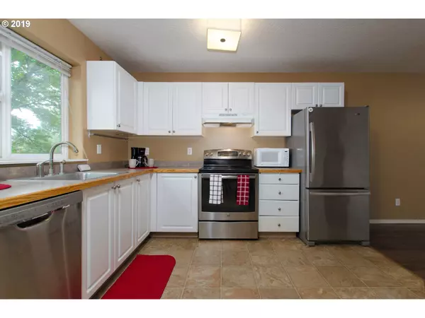 Portland, OR 97233,225 SE 126TH AVE