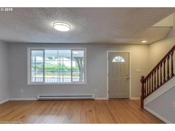 811 WARREN ST, Oregon City, OR 97045