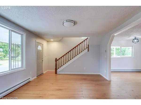 811 WARREN ST, Oregon City, OR 97045