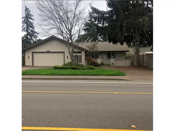 1236 CAL YOUNG RD, Eugene, OR 97401