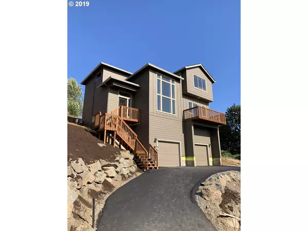 400 SE OAK VIEW LN, Estacada, OR 97023