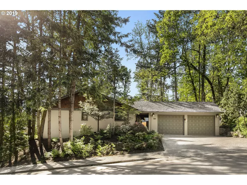 3270 FOREST CT, West Linn, OR 97068