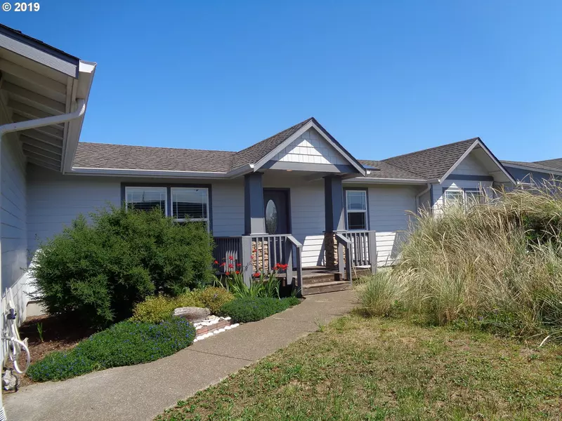 1617 NW OCEANIC LOOP, Waldport, OR 97394