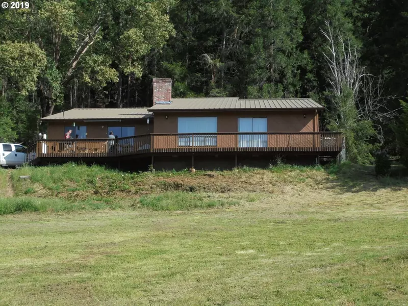 100 VIEW LN, Days Creek, OR 97429