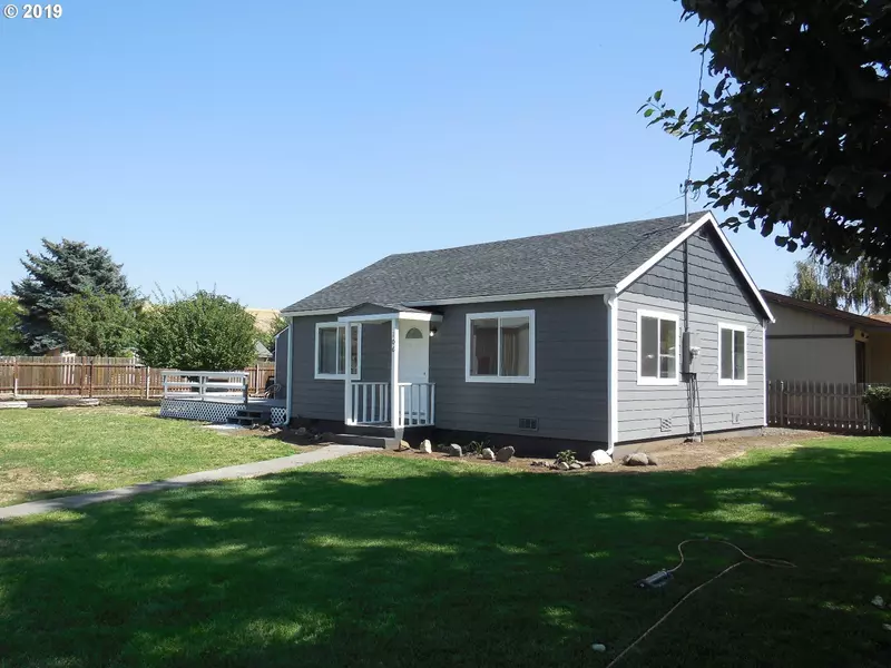 106 SE 18TH ST, Milton Freewater, OR 97862