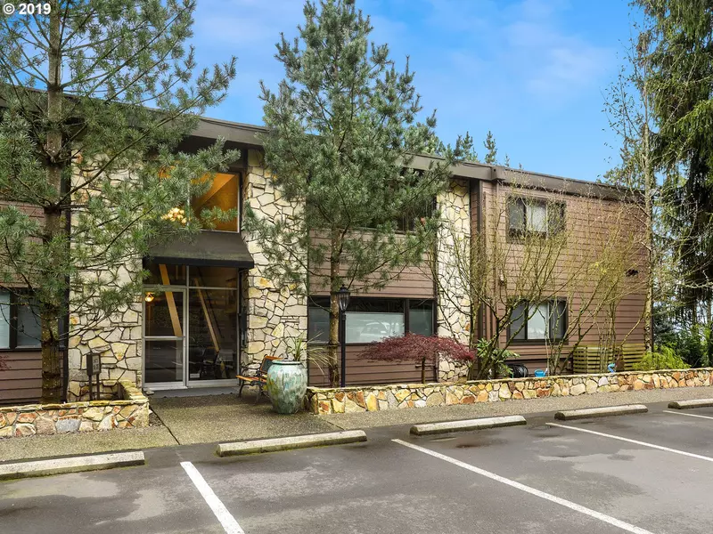 1500 SW SKYLINE BLVD #18, Portland, OR 97221