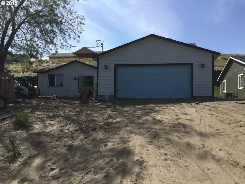 342 Tucker ST, Umatilla, OR 97882