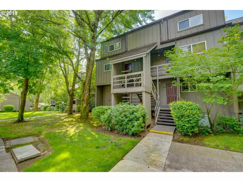 4 TOUCHSTONE #91, Lake Oswego, OR 97035