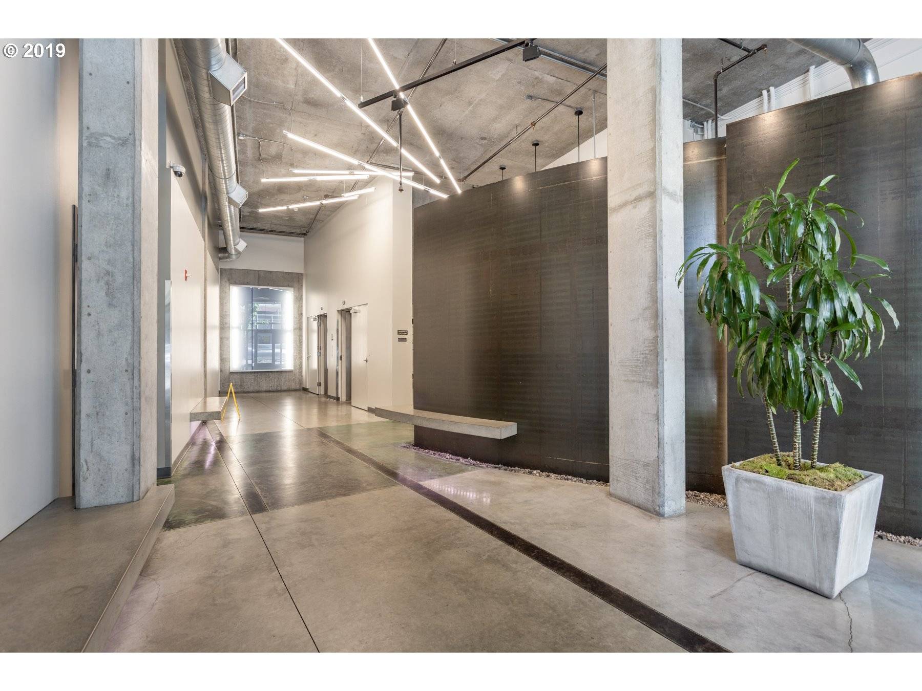 Portland, OR 97209,1030 NW 12TH AVE #201